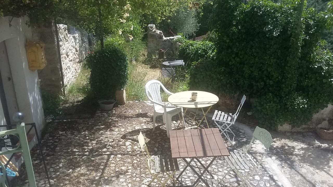 Appartement Dans Hameau Provencal Allauch Exterior photo